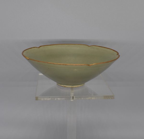 Fine Yaozhou Foliate Bowl - Image 3