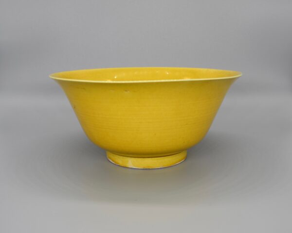 Pair of Imperial Yellow Glazed Bowls - Image 4