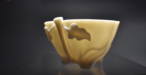 Blanc-De-Chine Leaf Formed Cup - Image 3