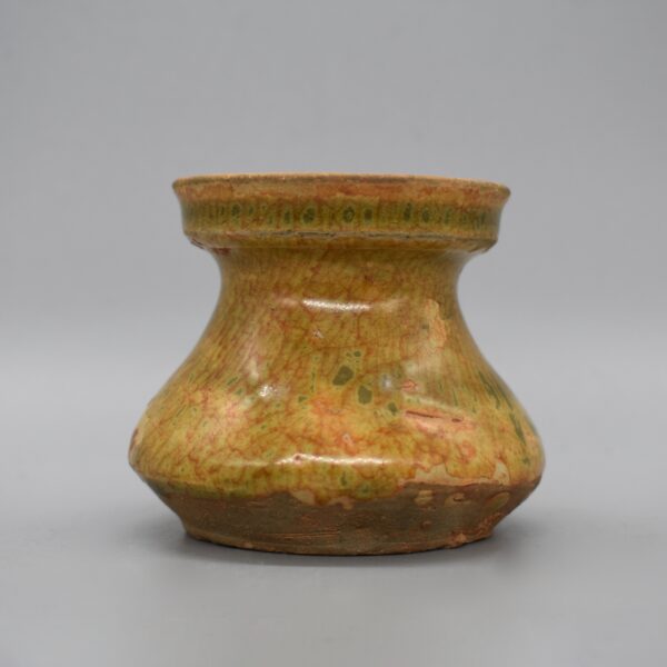 Hongzhou Celadon Glazed Jar