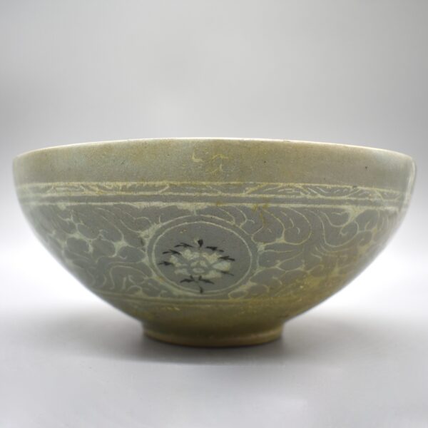 Koryo Celadon Inlaid Bowl