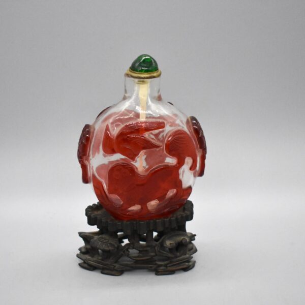 Peking Glass Cat and Bird Design Snuff Bottle