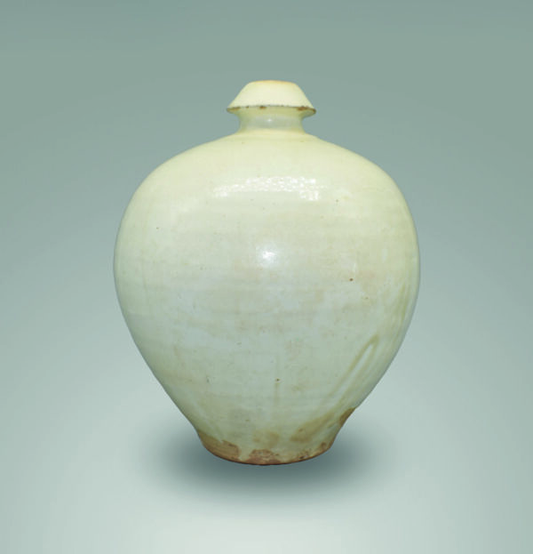 Large Cizhou Ware White Glazed Vase