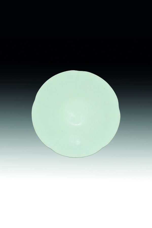 Xing ware White Glazed Petal-Lobed Bowl